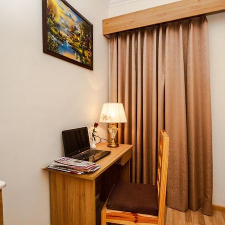 Anand Vardhan Resorts Manali  Ruang foto