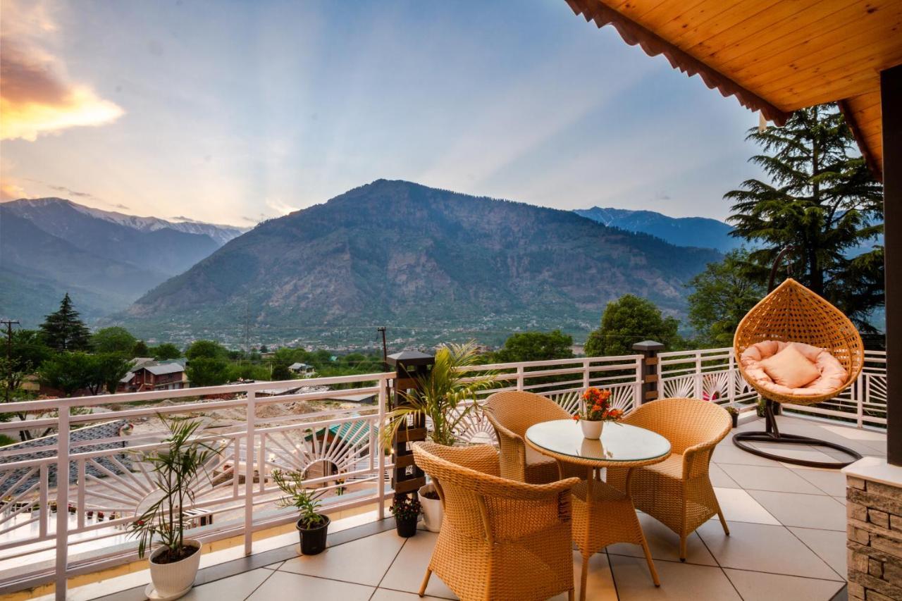Anand Vardhan Resorts Manali  Bagian luar foto