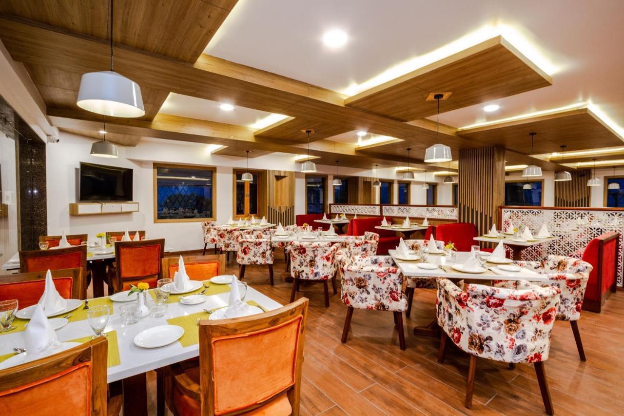 Anand Vardhan Resorts Manali  Bagian luar foto