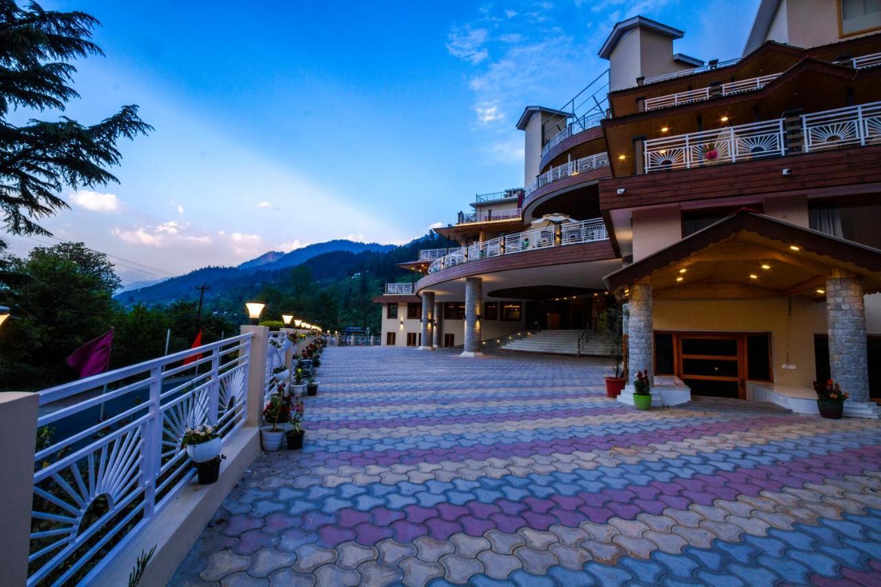 Anand Vardhan Resorts Manali  Bagian luar foto