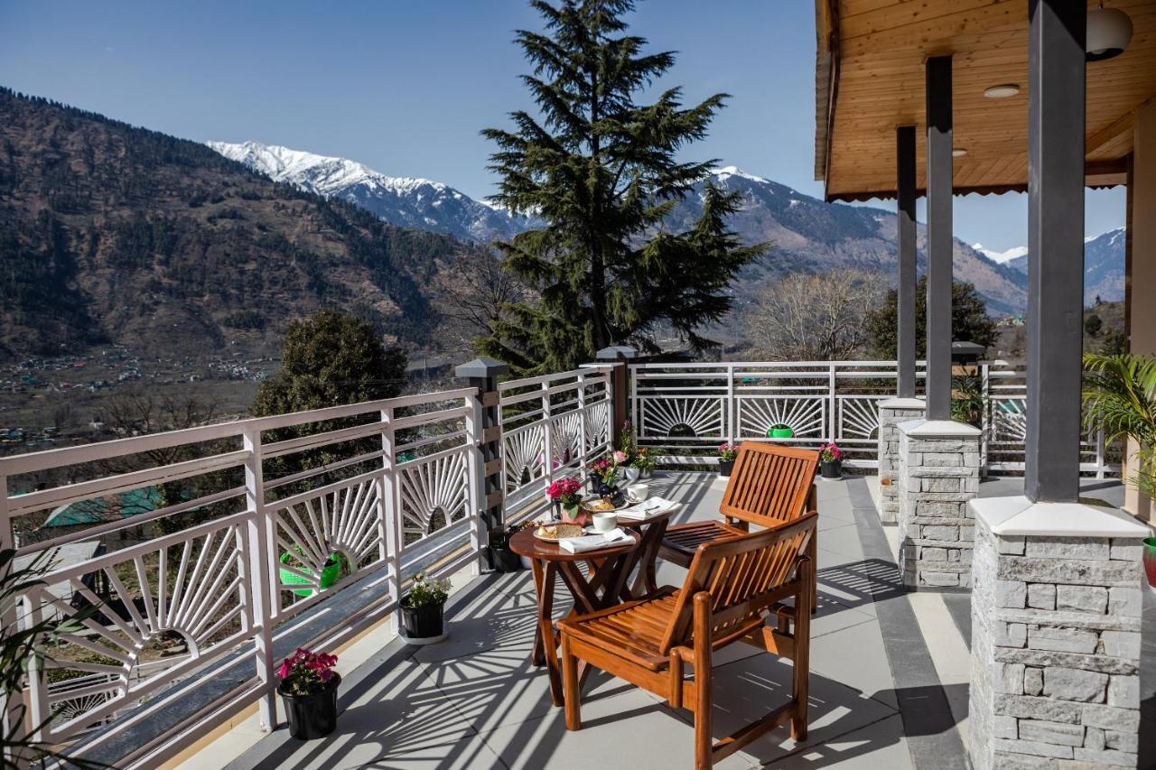 Anand Vardhan Resorts Manali  Bagian luar foto