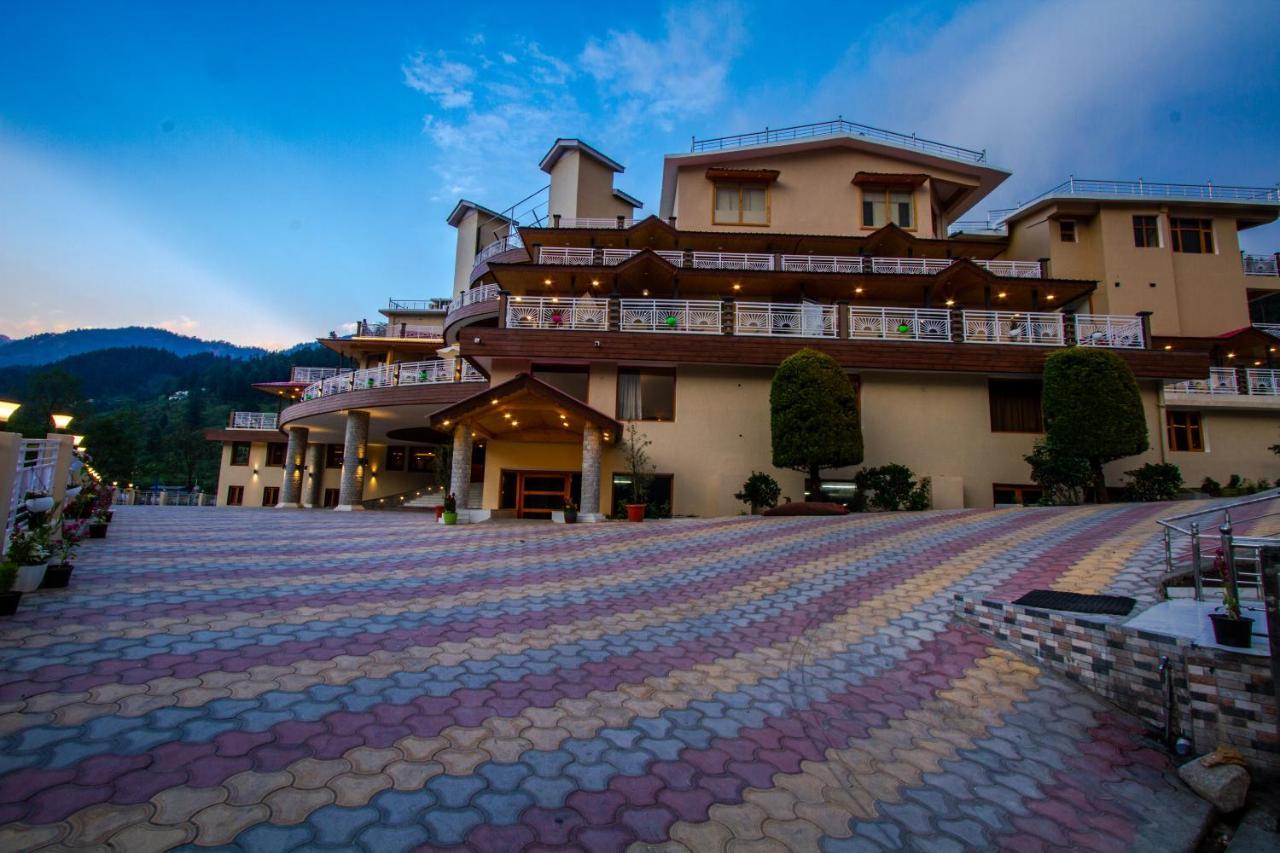 Anand Vardhan Resorts Manali  Bagian luar foto
