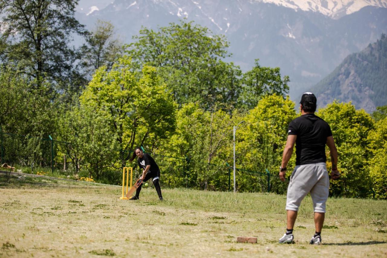 Anand Vardhan Resorts Manali  Bagian luar foto