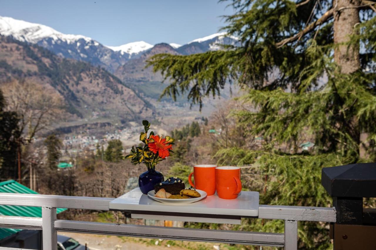 Anand Vardhan Resorts Manali  Bagian luar foto