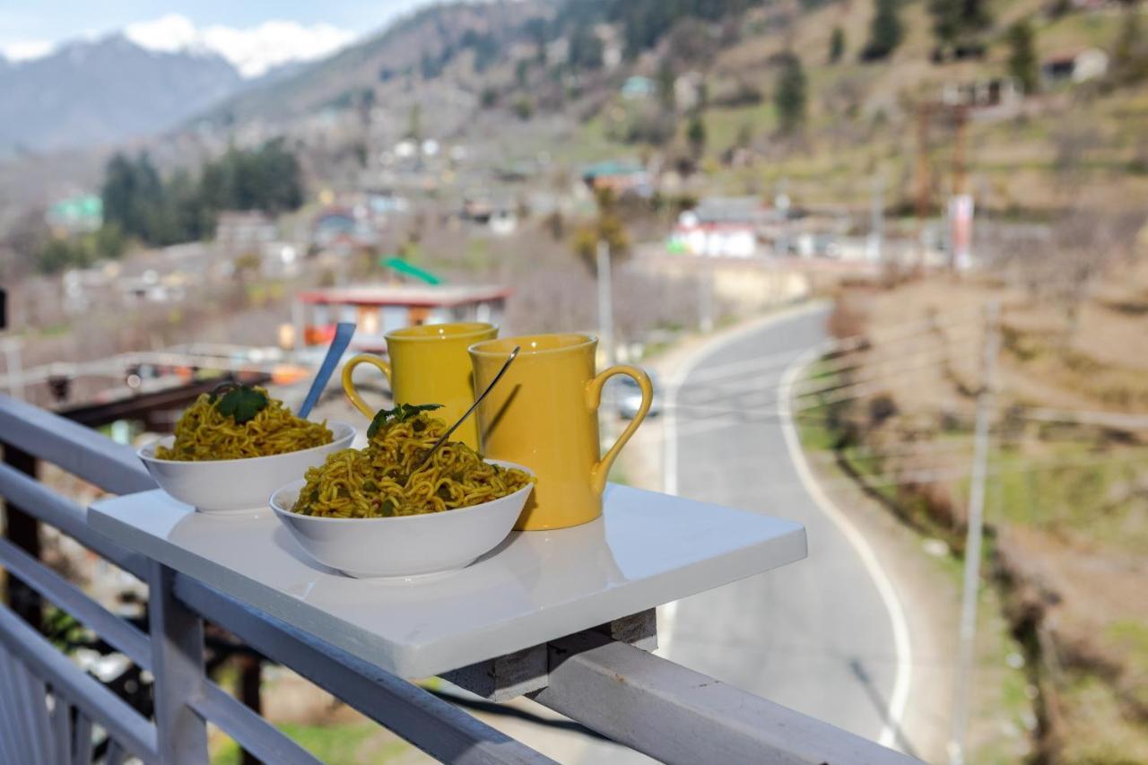 Anand Vardhan Resorts Manali  Bagian luar foto
